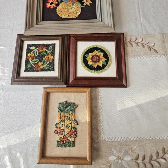 Set of 4 Vintage Embroidered Flower Wall Art - Picture 3 of 16